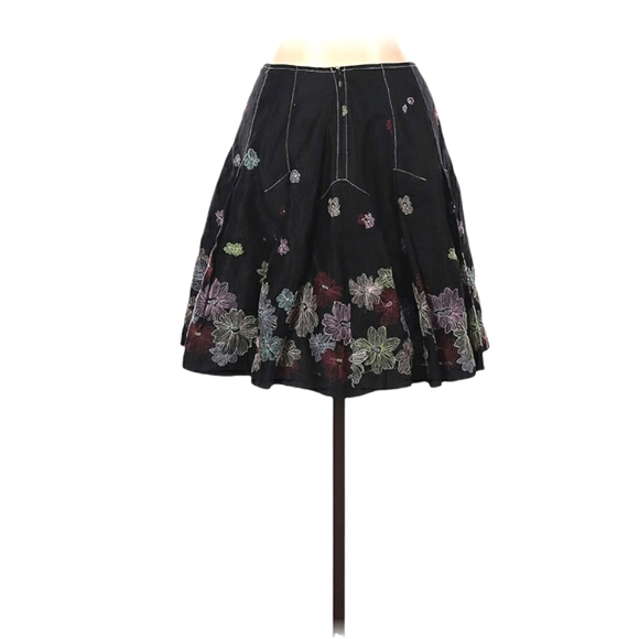 SilkLand Dresses & Skirts - Silkland Floral Skirt 100% Linen Size 10 Black Colorful Embroidered Flowers